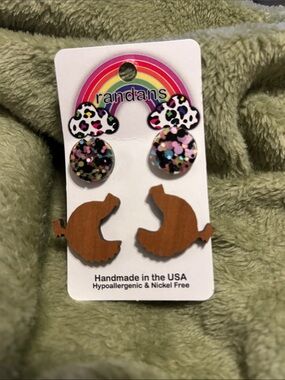 Wooden Chicken & Glitter Stud Earring Set - Brown & Multicolor